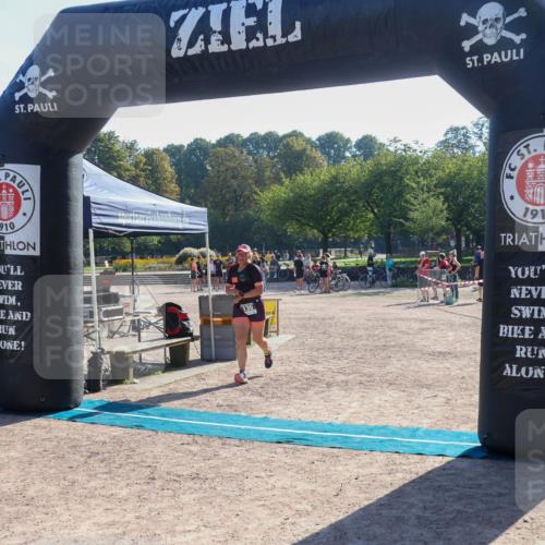 08.09.2024 - Stadtparktriathlon Luisa Fischer http://msf.ph/oto/7033586 08.09.2024 10:18:42 Ziel 135 meine-sportfotos.de