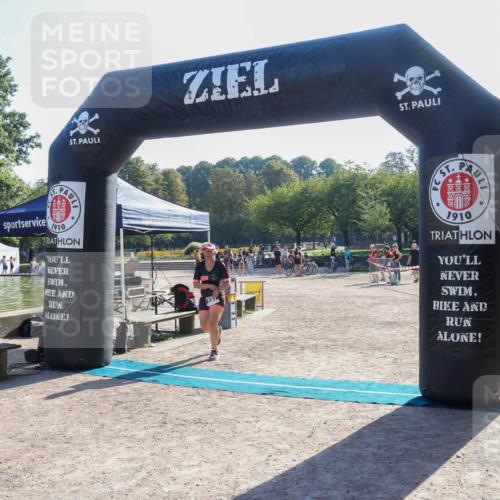 08.09.2024 - Stadtparktriathlon Luisa Fischer http://msf.ph/oto/7033588 08.09.2024 10:18:42 Ziel 135 meine-sportfotos.de