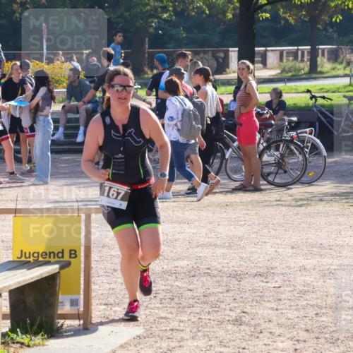 08.09.2024 - Stadtparktriathlon Luisa Fischer http://msf.ph/oto/7033598 08.09.2024 10:19:14 Ziel 163, 167 meine-sportfotos.de