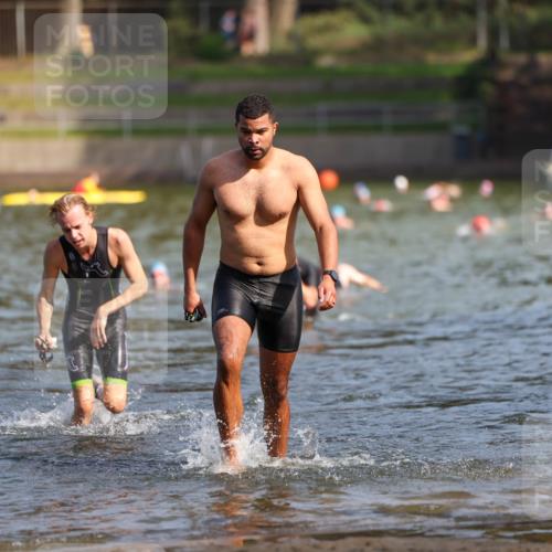 08.09.2024 - Stadtparktriathlon Michael Strokosch http://msf.ph/oto/7033605 08.09.2024 11:34:25 Schwimmen 692, 742 meine-sportfotos.de