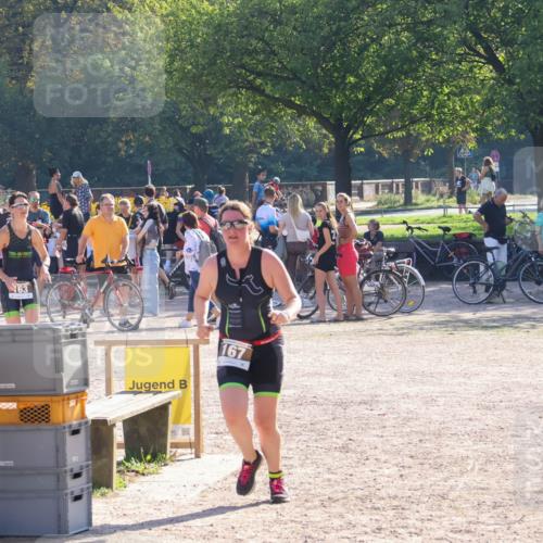 08.09.2024 - Stadtparktriathlon Luisa Fischer http://msf.ph/oto/7033606 08.09.2024 10:19:15 Ziel 163, 167 meine-sportfotos.de