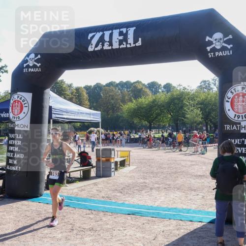 08.09.2024 - Stadtparktriathlon Luisa Fischer http://msf.ph/oto/7033620 08.09.2024 10:19:20 Ziel 163, 167 meine-sportfotos.de