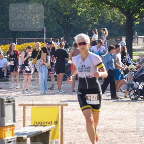 08.09.2024 - Stadtparktriathlon Luisa Fischer http://msf.ph/oto/7033642 08.09.2024 10:19:47 Ziel 160 meine-sportfotos.de
