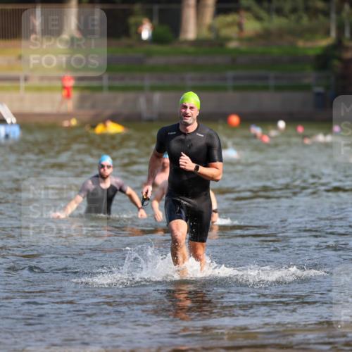 08.09.2024 - Stadtparktriathlon Michael Strokosch http://msf.ph/oto/7033647 08.09.2024 11:34:34 Schwimmen 684, 700, 708 meine-sportfotos.de