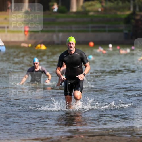 08.09.2024 - Stadtparktriathlon Michael Strokosch http://msf.ph/oto/7033649 08.09.2024 11:34:34 Schwimmen 684, 700, 708 meine-sportfotos.de