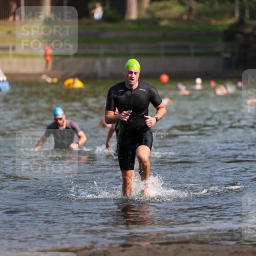 08.09.2024 - Stadtparktriathlon Michael Strokosch http://msf.ph/oto/7033651 08.09.2024 11:34:34 Schwimmen 684, 700, 708 meine-sportfotos.de