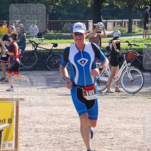 08.09.2024 - Stadtparktriathlon Luisa Fischer http://msf.ph/oto/7033652 08.09.2024 10:20:02 Ziel 101 meine-sportfotos.de