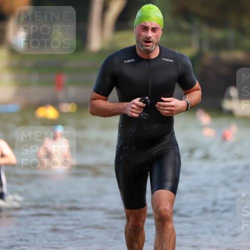 08.09.2024 - Stadtparktriathlon Michael Strokosch http://msf.ph/oto/7033655 08.09.2024 11:34:39 Schwimmen 684, 700, 708 meine-sportfotos.de