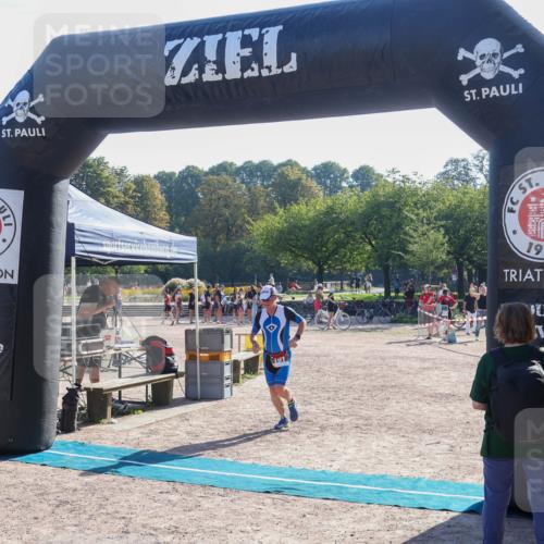 08.09.2024 - Stadtparktriathlon Luisa Fischer http://msf.ph/oto/7033656 08.09.2024 10:20:04 Ziel 101 meine-sportfotos.de