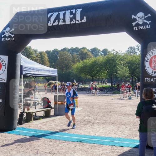 08.09.2024 - Stadtparktriathlon Luisa Fischer http://msf.ph/oto/7033658 08.09.2024 10:20:04 Ziel 101 meine-sportfotos.de