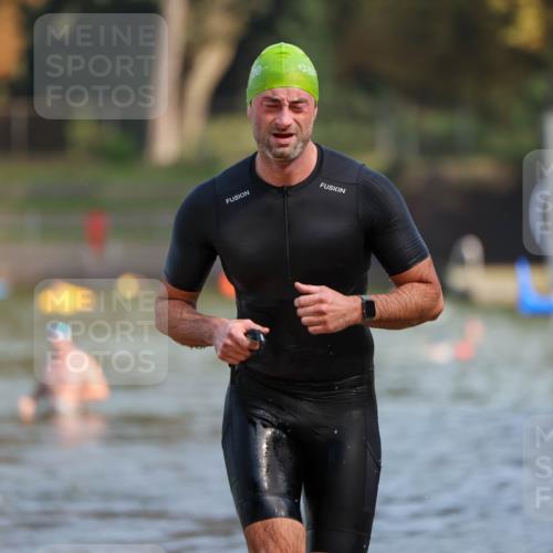 08.09.2024 - Stadtparktriathlon Michael Strokosch http://msf.ph/oto/7033659 08.09.2024 11:34:39 Schwimmen 684, 700, 708 meine-sportfotos.de