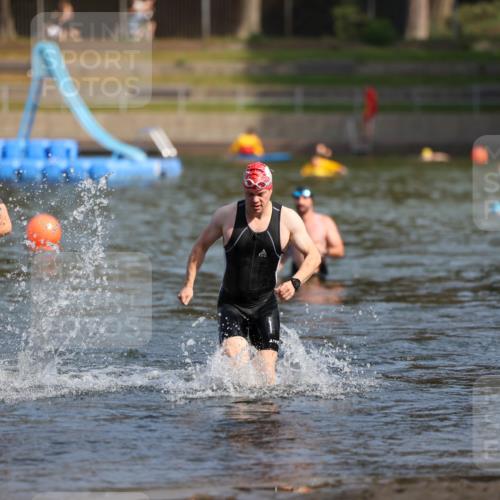 08.09.2024 - Stadtparktriathlon Michael Strokosch http://msf.ph/oto/7033667 08.09.2024 11:34:41 Schwimmen 684, 700, 708 meine-sportfotos.de