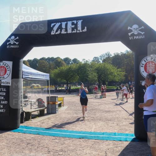 08.09.2024 - Stadtparktriathlon Luisa Fischer http://msf.ph/oto/7033668 08.09.2024 10:21:13 Ziel 150 meine-sportfotos.de