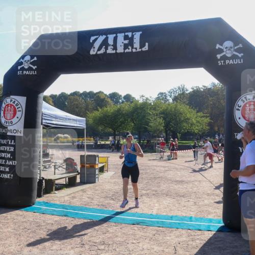 08.09.2024 - Stadtparktriathlon Luisa Fischer http://msf.ph/oto/7033671 08.09.2024 10:21:14 Ziel 150 meine-sportfotos.de