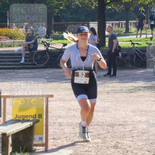 08.09.2024 - Stadtparktriathlon Luisa Fischer http://msf.ph/oto/7033675 08.09.2024 10:21:20 Ziel 52, 150 meine-sportfotos.de