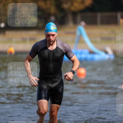 08.09.2024 - Stadtparktriathlon Michael Strokosch http://msf.ph/oto/7033685 08.09.2024 11:34:44 Schwimmen 685, 700, 708 meine-sportfotos.de