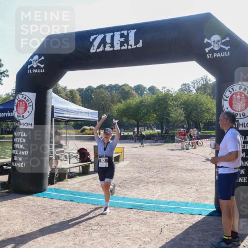 08.09.2024 - Stadtparktriathlon Luisa Fischer http://msf.ph/oto/7033688 08.09.2024 10:21:23 Ziel 52 meine-sportfotos.de