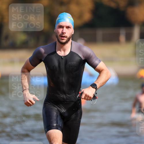 08.09.2024 - Stadtparktriathlon Michael Strokosch http://msf.ph/oto/7033691 08.09.2024 11:34:45 Schwimmen 685, 700, 708 meine-sportfotos.de