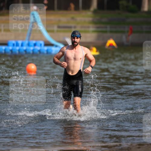 08.09.2024 - Stadtparktriathlon Michael Strokosch http://msf.ph/oto/7033703 08.09.2024 11:34:51 Schwimmen 685 meine-sportfotos.de