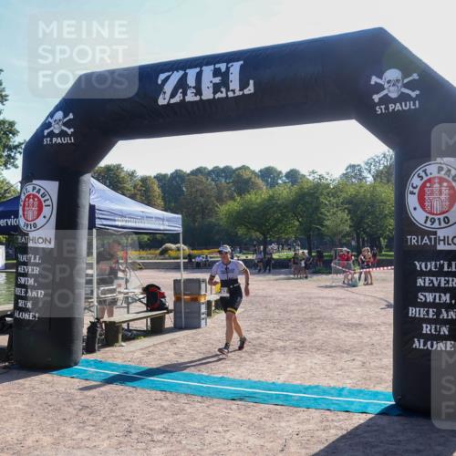 08.09.2024 - Stadtparktriathlon Luisa Fischer http://msf.ph/oto/7033704 08.09.2024 10:21:49 Ziel 162 meine-sportfotos.de