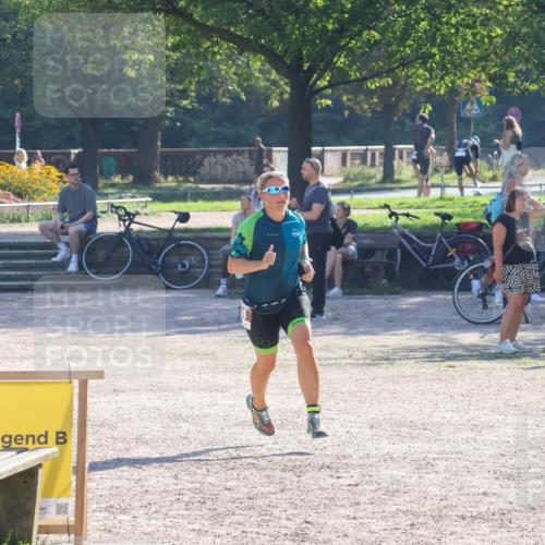 08.09.2024 - Stadtparktriathlon Luisa Fischer http://msf.ph/oto/7033711 08.09.2024 10:24:54 Ziel 164 meine-sportfotos.de