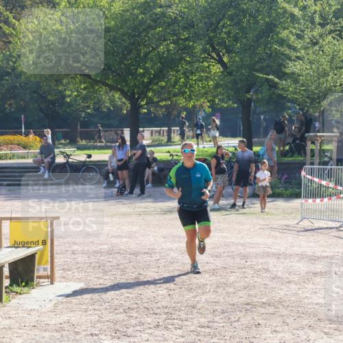 08.09.2024 - Stadtparktriathlon Luisa Fischer http://msf.ph/oto/7033720 08.09.2024 10:24:55 Ziel 164 meine-sportfotos.de