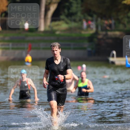 08.09.2024 - Stadtparktriathlon Michael Strokosch http://msf.ph/oto/7033728 08.09.2024 11:35:19 Schwimmen 726 meine-sportfotos.de
