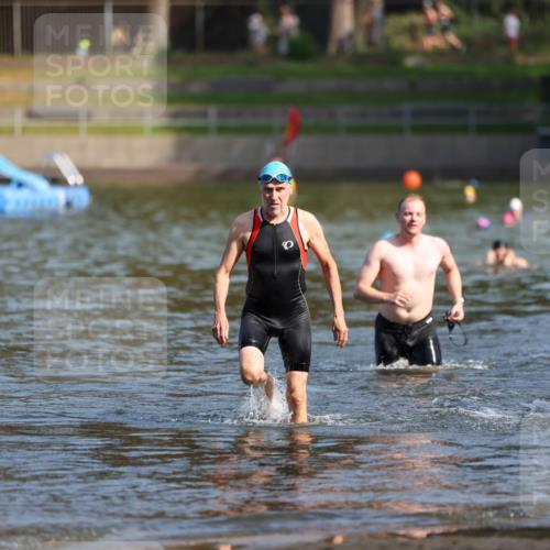08.09.2024 - Stadtparktriathlon Michael Strokosch http://msf.ph/oto/7033764 08.09.2024 11:35:27 Schwimmen 677, 701, 702, 735 meine-sportfotos.de