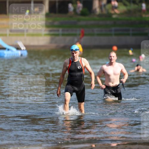 08.09.2024 - Stadtparktriathlon Michael Strokosch http://msf.ph/oto/7033766 08.09.2024 11:35:27 Schwimmen 677, 701, 702, 735 meine-sportfotos.de