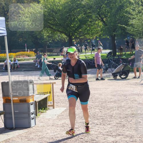 08.09.2024 - Stadtparktriathlon Luisa Fischer http://msf.ph/oto/7033771 08.09.2024 10:27:55 Ziel 179 meine-sportfotos.de