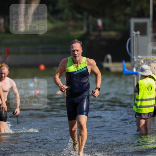 08.09.2024 - Stadtparktriathlon Michael Strokosch http://msf.ph/oto/7033782 08.09.2024 11:35:30 Schwimmen 677, 701, 702, 735 meine-sportfotos.de