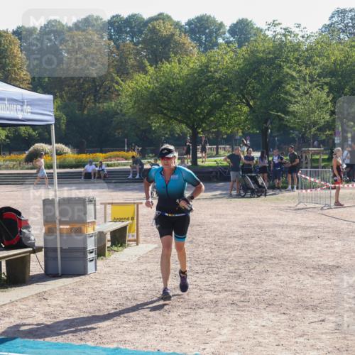 08.09.2024 - Stadtparktriathlon Luisa Fischer http://msf.ph/oto/7033802 08.09.2024 10:29:28 Ziel 178 meine-sportfotos.de
