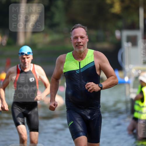 08.09.2024 - Stadtparktriathlon Michael Strokosch http://msf.ph/oto/7033803 08.09.2024 11:35:33 Schwimmen 677, 701, 702, 735 meine-sportfotos.de