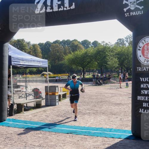 08.09.2024 - Stadtparktriathlon Luisa Fischer http://msf.ph/oto/7033804 08.09.2024 10:29:28 Ziel 178 meine-sportfotos.de