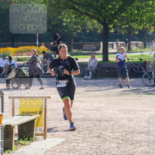 08.09.2024 - Stadtparktriathlon Luisa Fischer http://msf.ph/oto/7033822 08.09.2024 10:30:26 Ziel 169 meine-sportfotos.de