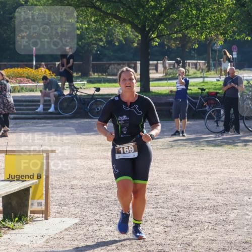 08.09.2024 - Stadtparktriathlon Luisa Fischer http://msf.ph/oto/7033828 08.09.2024 10:30:28 Ziel 169 meine-sportfotos.de