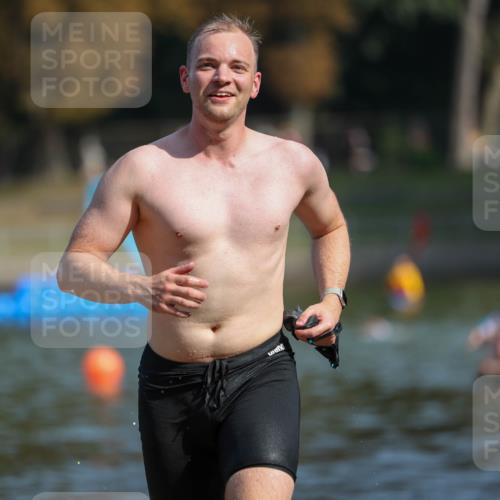08.09.2024 - Stadtparktriathlon Michael Strokosch http://msf.ph/oto/7033829 08.09.2024 11:35:38 Schwimmen 701, 702, 735 meine-sportfotos.de