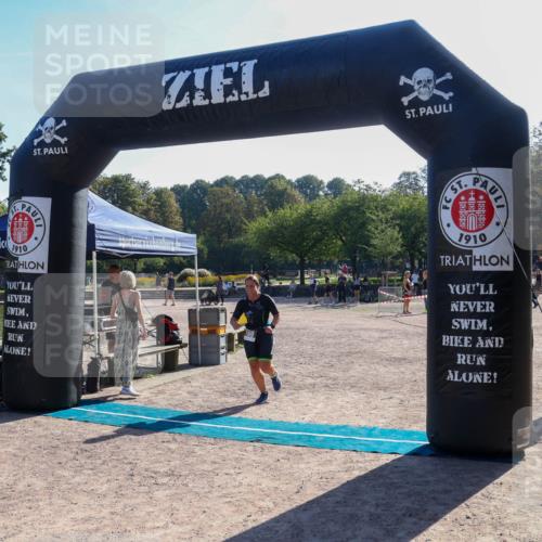 08.09.2024 - Stadtparktriathlon Luisa Fischer http://msf.ph/oto/7033837 08.09.2024 10:30:29 Ziel 169 meine-sportfotos.de