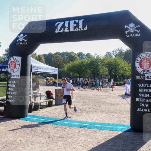08.09.2024 - Stadtparktriathlon Luisa Fischer http://msf.ph/oto/7033870 08.09.2024 10:40:08 Ziel 205 meine-sportfotos.de