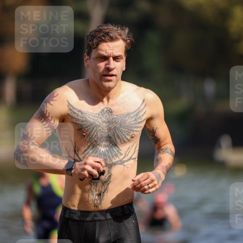 08.09.2024 - Stadtparktriathlon Michael Strokosch http://msf.ph/oto/7033871 08.09.2024 11:35:59 Schwimmen 717, 740 meine-sportfotos.de