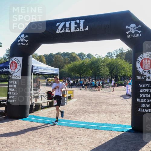 08.09.2024 - Stadtparktriathlon Luisa Fischer http://msf.ph/oto/7033872 08.09.2024 10:40:08 Ziel 205 meine-sportfotos.de