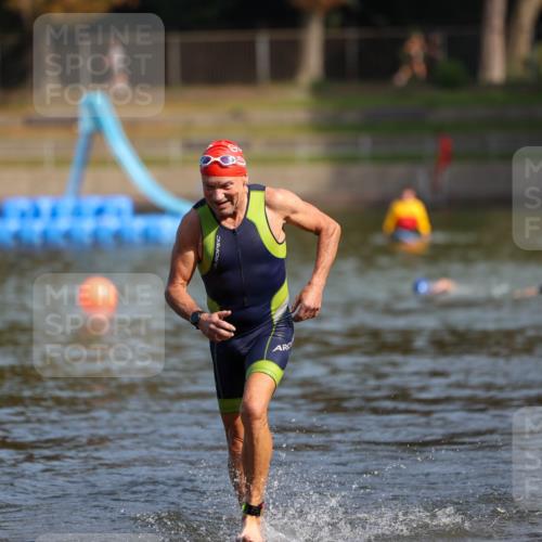 08.09.2024 - Stadtparktriathlon Michael Strokosch http://msf.ph/oto/7033880 08.09.2024 11:36:02 Schwimmen 740 meine-sportfotos.de