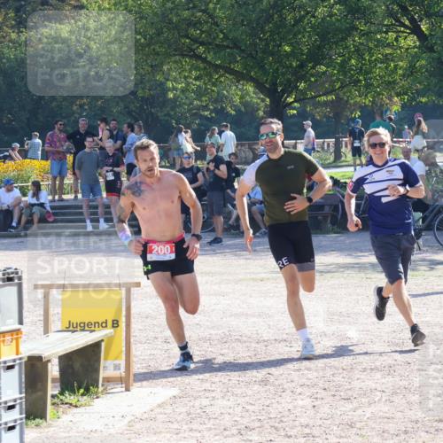 08.09.2024 - Stadtparktriathlon Luisa Fischer http://msf.ph/oto/7033881 08.09.2024 10:41:26 Ziel 200 meine-sportfotos.de
