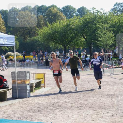 08.09.2024 - Stadtparktriathlon Luisa Fischer http://msf.ph/oto/7033884 08.09.2024 10:41:27 Ziel 200 meine-sportfotos.de