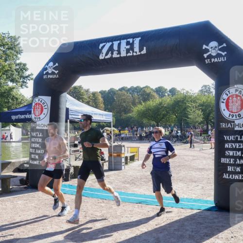 08.09.2024 - Stadtparktriathlon Luisa Fischer http://msf.ph/oto/7033892 08.09.2024 10:41:29 Ziel 200 meine-sportfotos.de