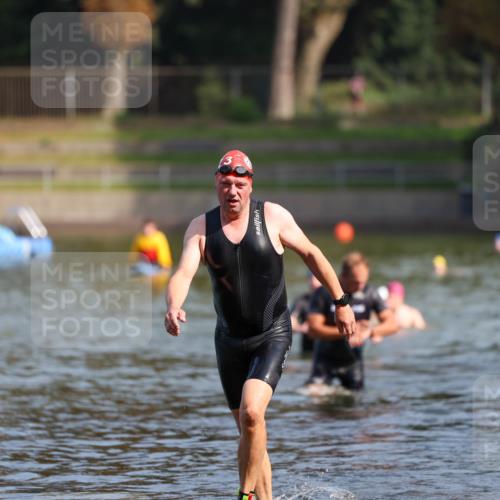 08.09.2024 - Stadtparktriathlon Michael Strokosch http://msf.ph/oto/7033908 08.09.2024 11:36:13 Schwimmen 746 meine-sportfotos.de