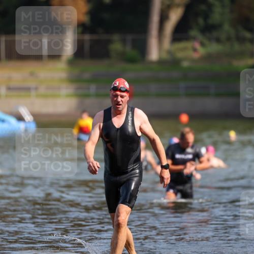 08.09.2024 - Stadtparktriathlon Michael Strokosch http://msf.ph/oto/7033910 08.09.2024 11:36:14 Schwimmen 746 meine-sportfotos.de
