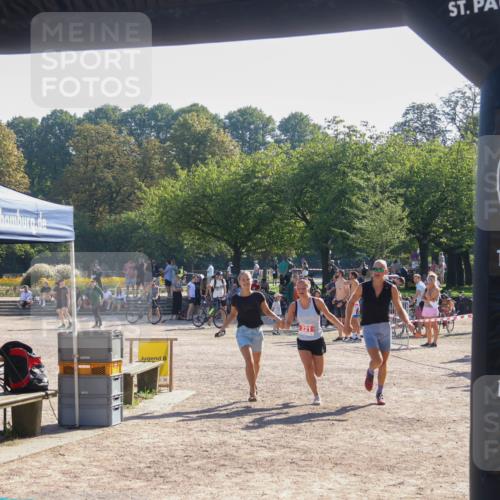 08.09.2024 - Stadtparktriathlon Luisa Fischer http://msf.ph/oto/7033913 08.09.2024 10:42:20 Ziel 221 meine-sportfotos.de