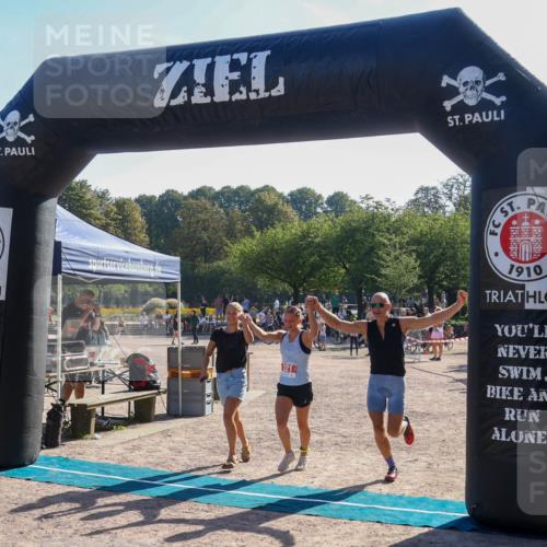 08.09.2024 - Stadtparktriathlon Luisa Fischer http://msf.ph/oto/7033926 08.09.2024 10:42:22 Ziel 221 meine-sportfotos.de