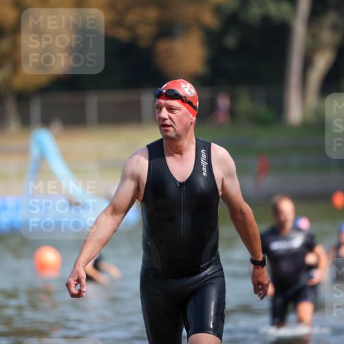 08.09.2024 - Stadtparktriathlon Michael Strokosch http://msf.ph/oto/7033931 08.09.2024 11:36:18 Schwimmen 746 meine-sportfotos.de